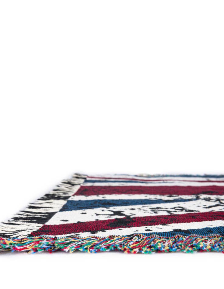 Detail image of 4' 6 x 6' Union Jack Flag Throw Blanket