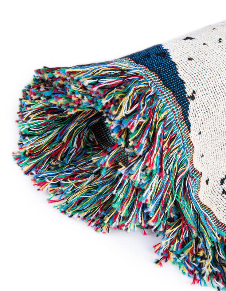 Detail image of 4' 6 x 6' Union Jack Flag Throw Blanket