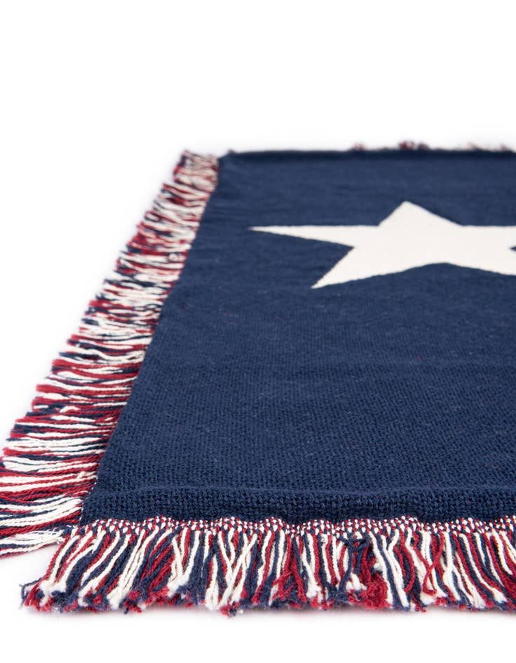Detail image of 3' x 4' Texas Flag Mini Throw Blanket
