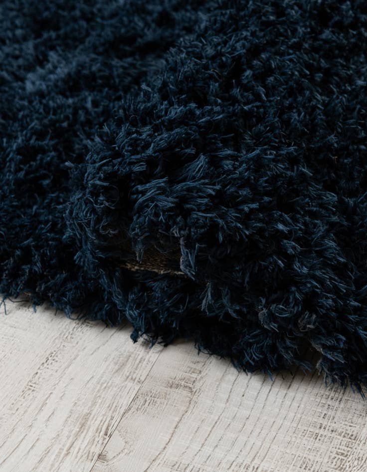 Detail image of  5' 3 x 8' Marilyn Monroe&trade; Shag Oval Rug