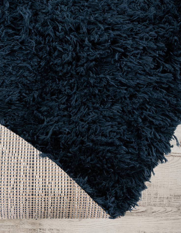 Detail image of  5' 3 x 8' Marilyn Monroe™ Shag Oval Rug