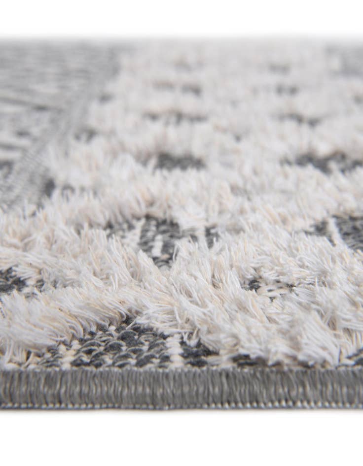 Detail image of  4' 5 x 6' Sabrina Soto Casa Valencia Rug