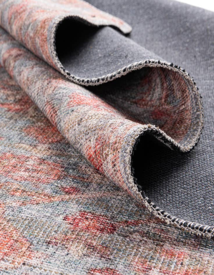 Detail image of  4' x 6'  Washable Nostalgia Oval Rug