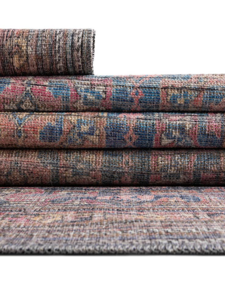 Detail image of  7' 10 x 10'  Washable Nostalgia Oval Rug