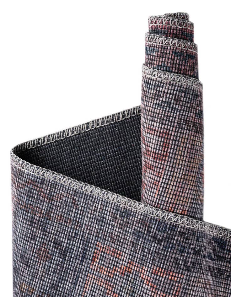 Detail image of  4' x 4'  Washable Sisu Round Rug