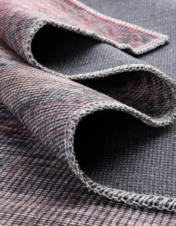 Detail image of  4' x 4'  Washable Sisu Round Rug