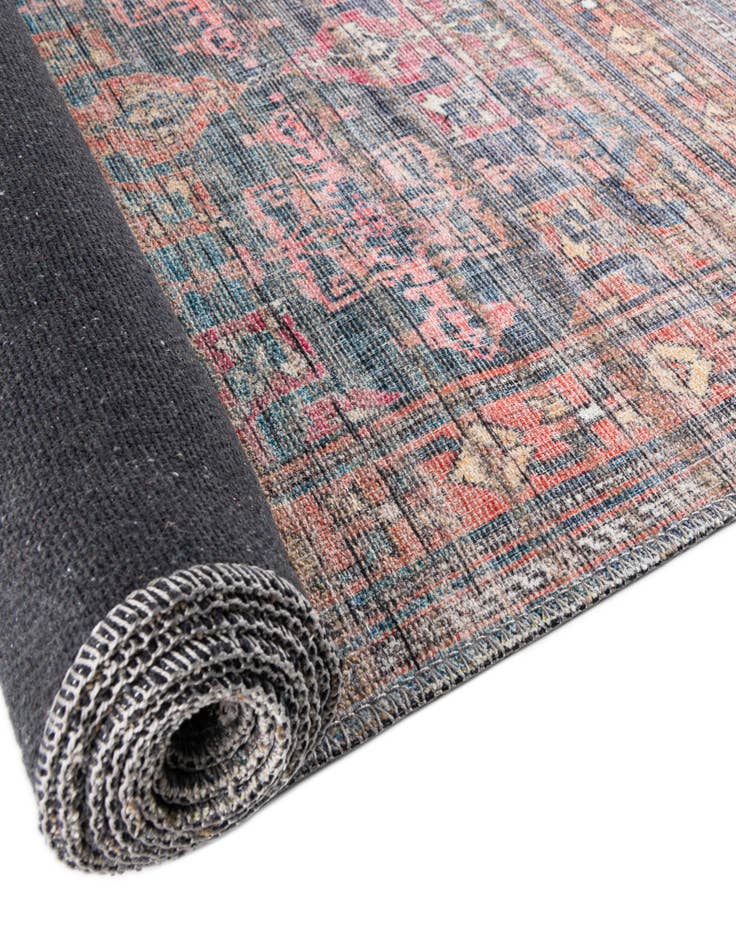 Detail image of  7' 3 x 7' 3  Washable Nostalgia Square Rug