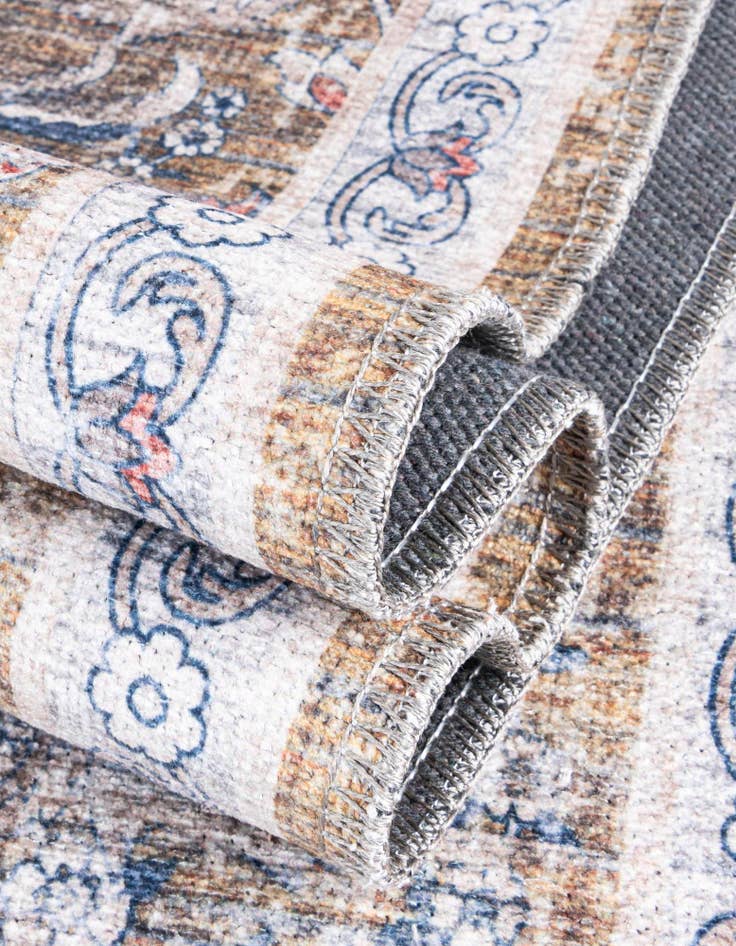 Detail image of  7' 10 x 7' 10 Yara Round Rug