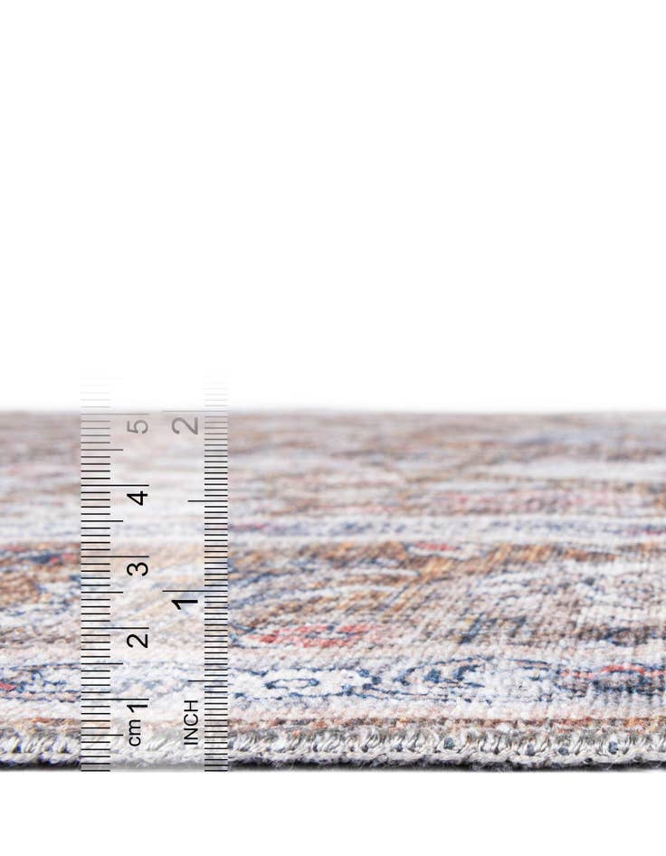 Detail image of  7' 10 x 7' 10 Yara Square Rug