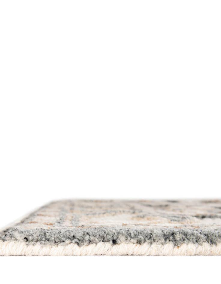 Detail image of  4' 1 x 6' 1  Hand Knotted Sultan Signature Rug