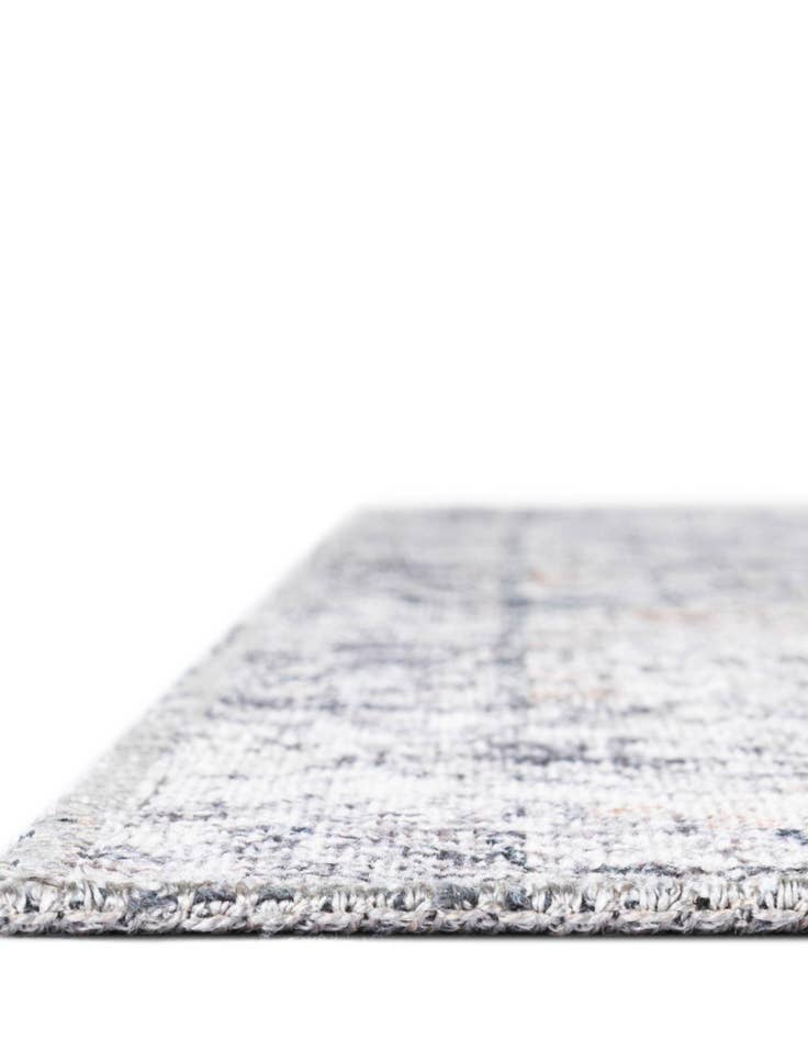 Detail image of  2' 7 x 10' Yara Runner Rug