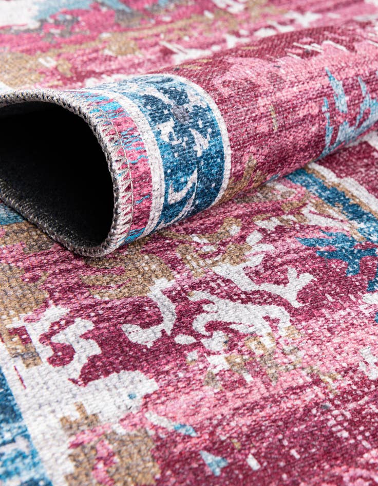 Detail image of  10' 6 x 13'  Washable Francesca Rug