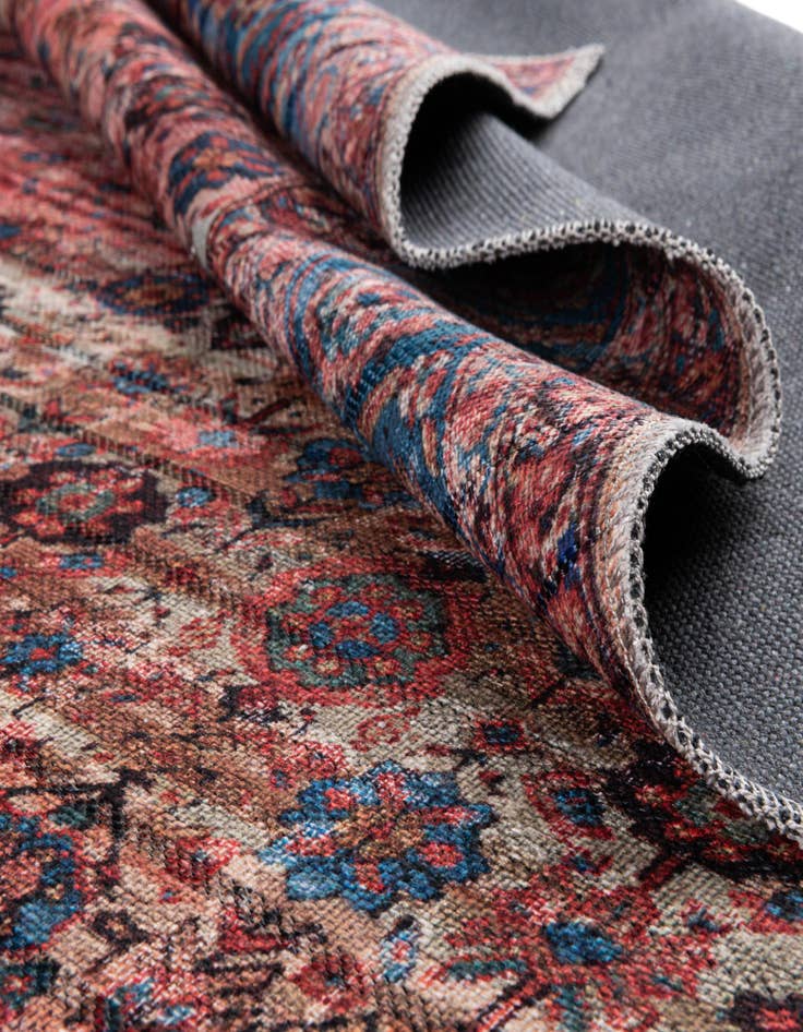 Detail image of  7' 3 x 7' 3  Washable Maahru Square Rug