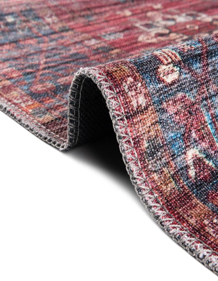 Detail image of  10' 6 x 10' 6  Washable Maahru Round Rug