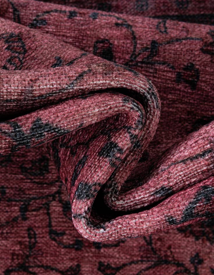 Detail image of  2' x 5' 1 Boutique Runner Rug