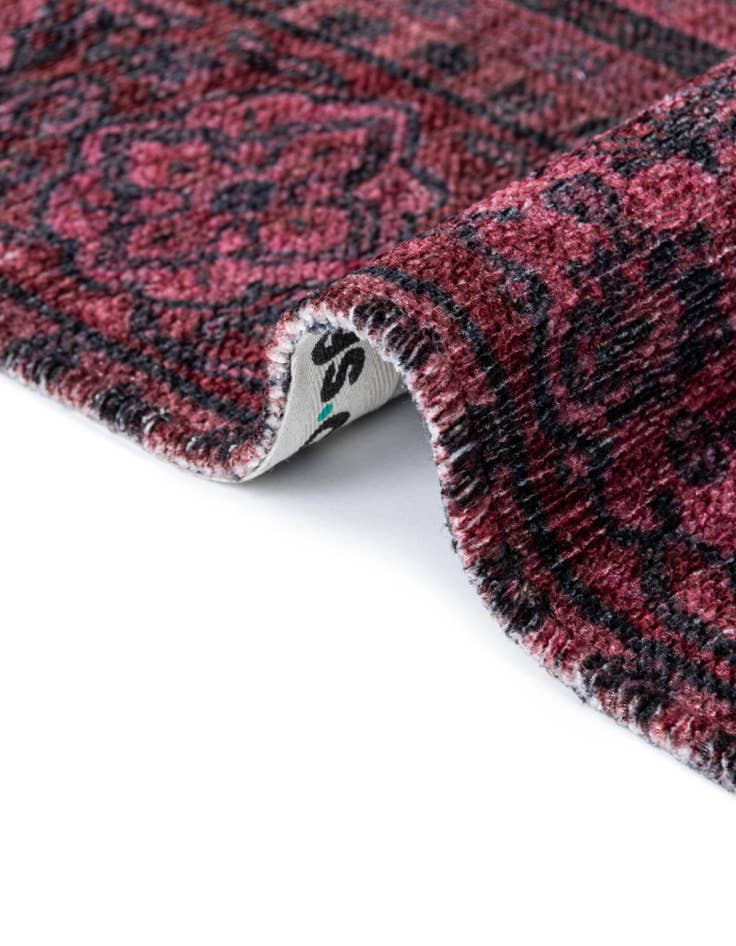 Detail image of  2' x 5' 1 Boutique Runner Rug