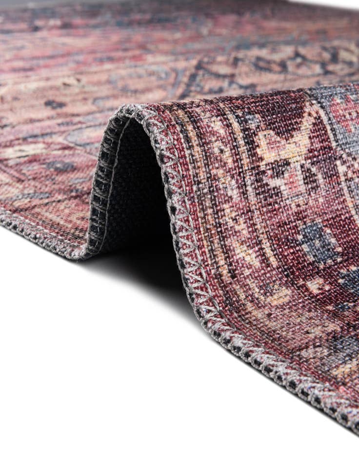 Detail image of  10' 6 x 10' 6  Washable Maahru Round Rug