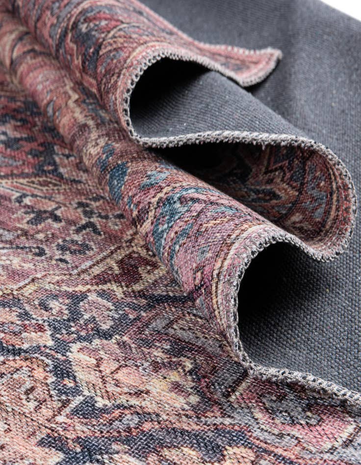 Detail image of  10' 6 x 10' 6  Washable Maahru Round Rug