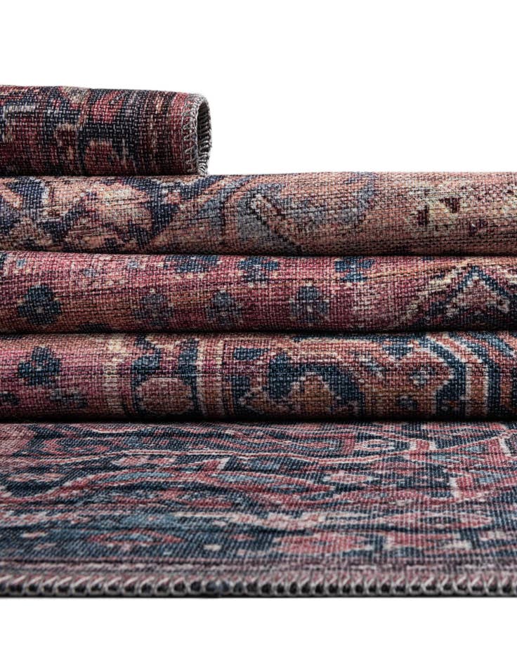 Detail image of  10' 6 x 10' 6  Washable Maahru Round Rug