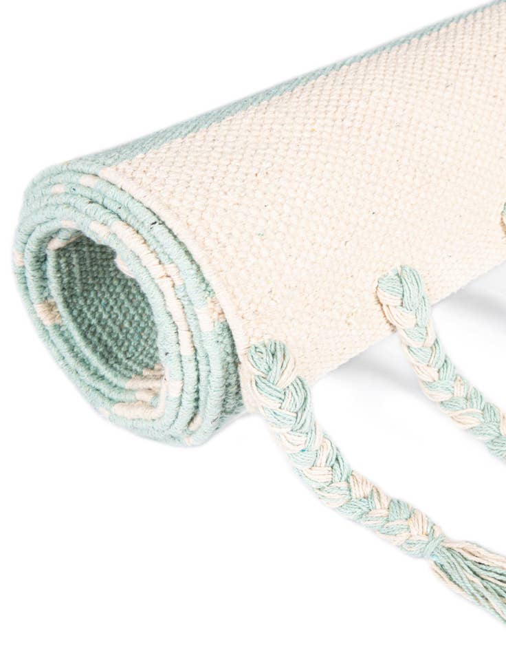 Detail image of  2' 7 x 10'  Hand Woven Chindi Cotton Runner Rug