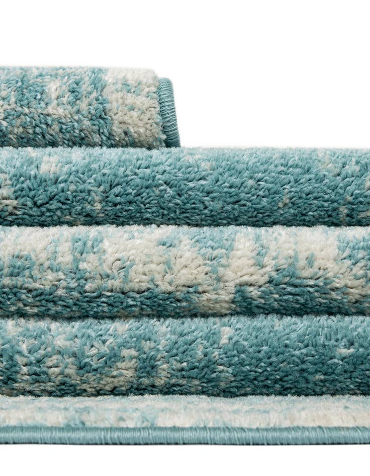 Detail image of  5' 3 x 8' Dover Oval Rug