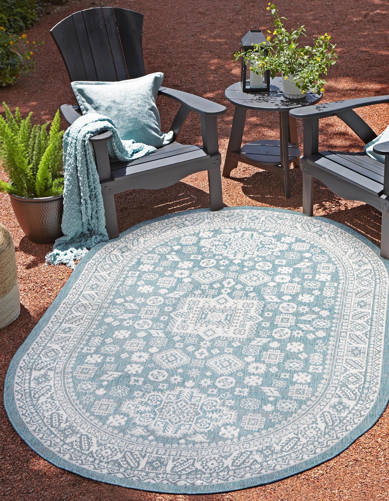 Aqua 3' x 5' 3 Aztec Indoor / Outdoor Oval Rug