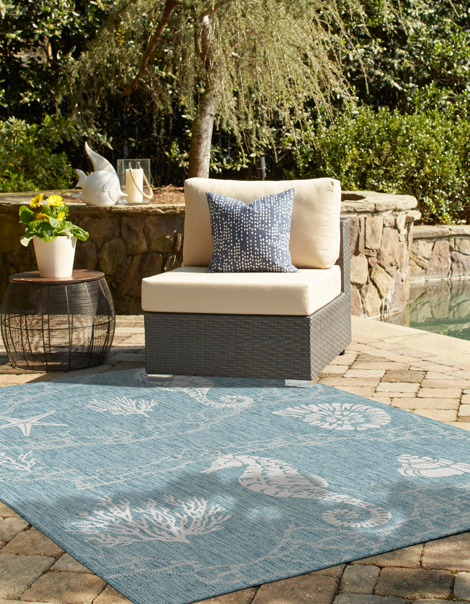 Aqua 5' 3 x 8' Washable Coastal Indoor / Outdoor Rug | Rugs.com