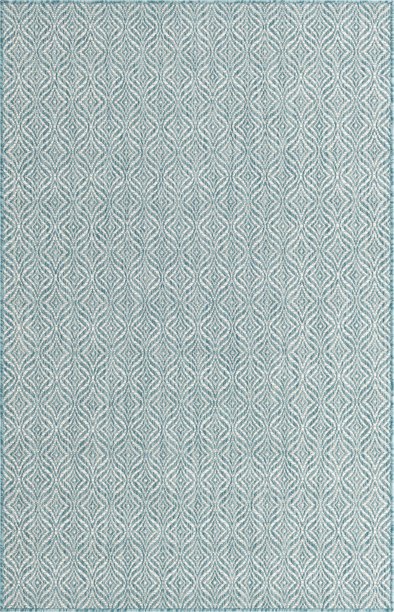  5' 3 x 8'  Washable Lattice Indoor / Outdoor Rug