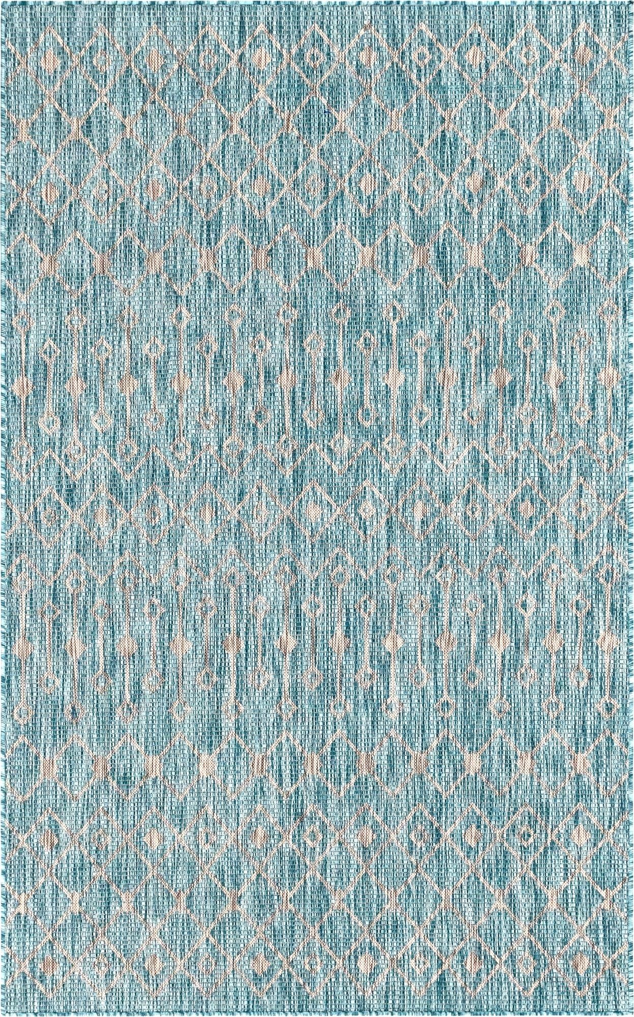  5' 3 x 8'  Washable Lattice Indoor / Outdoor Rug