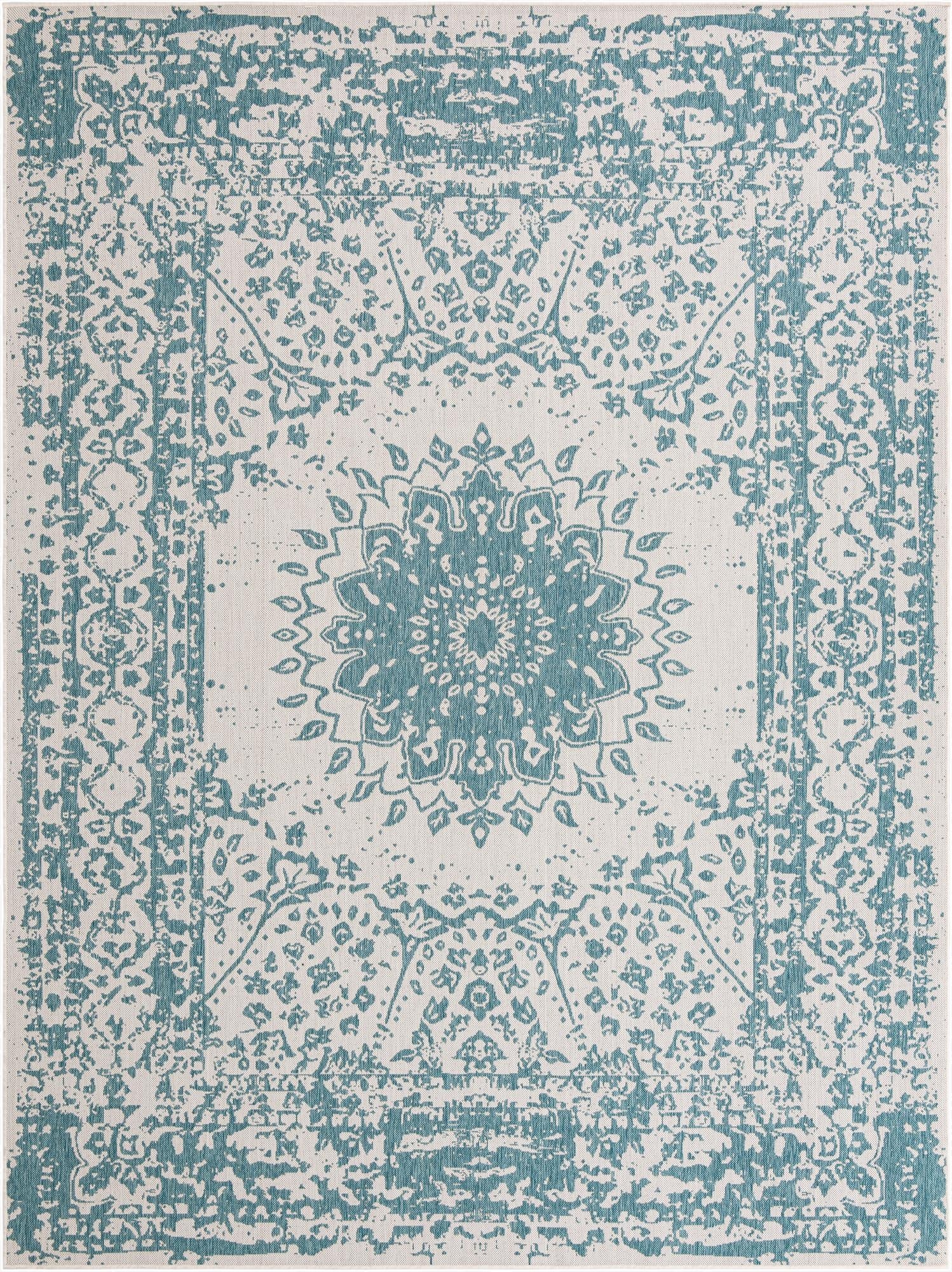  9' x 12'  Washable Traditional Indoor / Outdoor Rug
