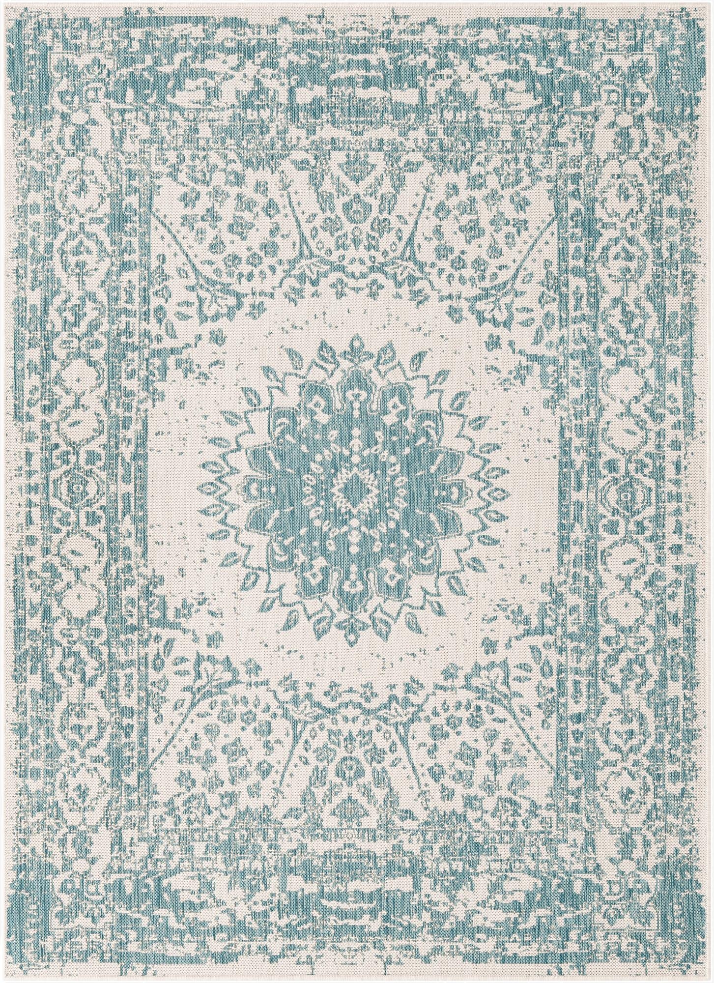  5' 3 x 7'  Washable Traditional Indoor / Outdoor Rug