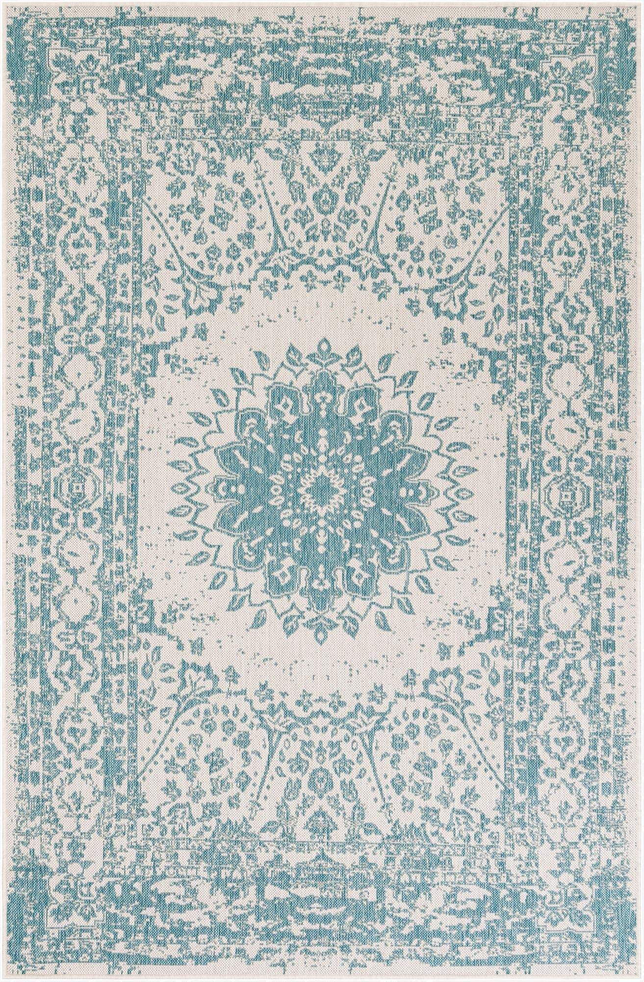  5' 3 x 8'  Washable Traditional Indoor / Outdoor Rug