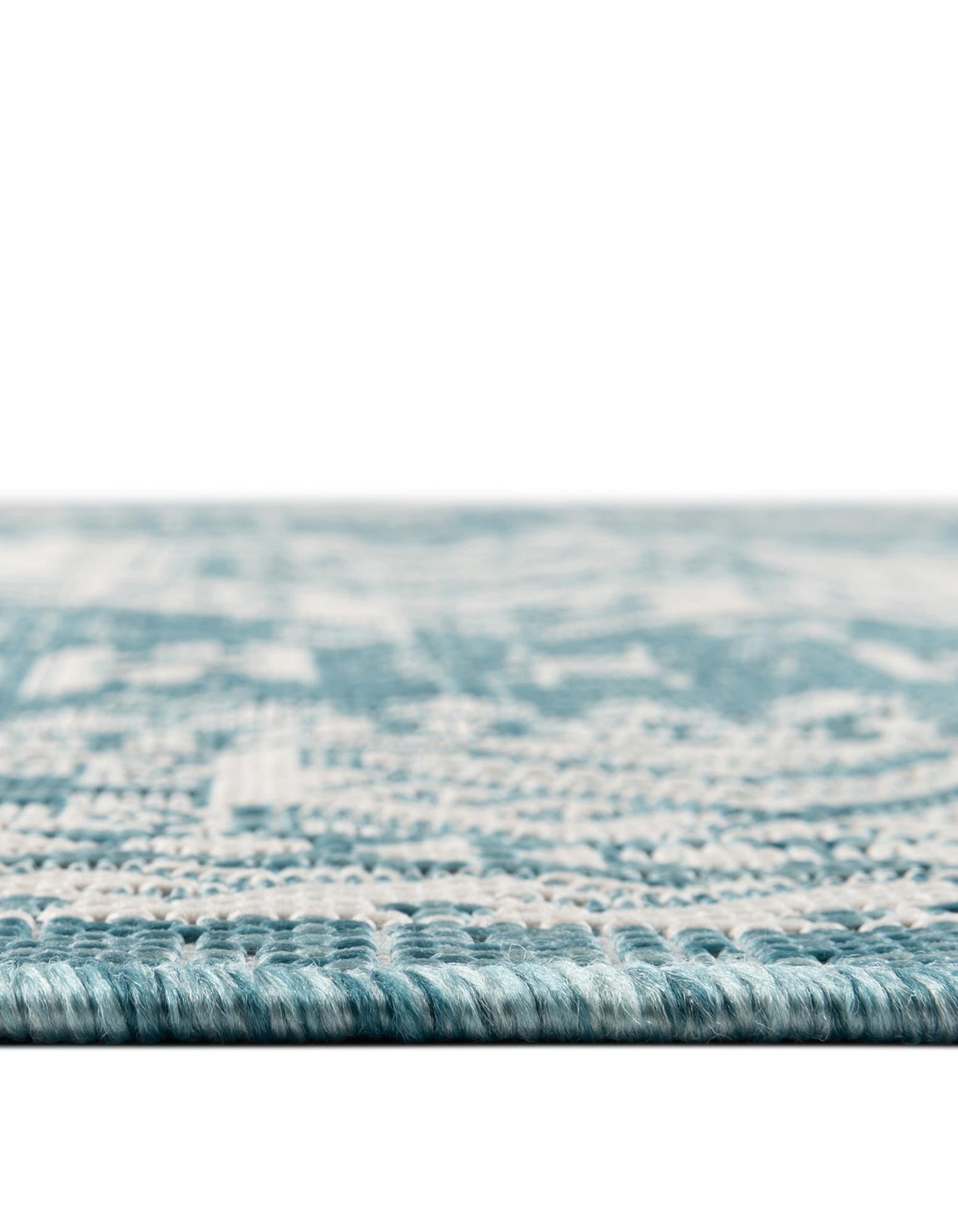 Aqua 5' 3 x 5' 3 Aztec Indoor / Outdoor Round Rug | Rugs.com