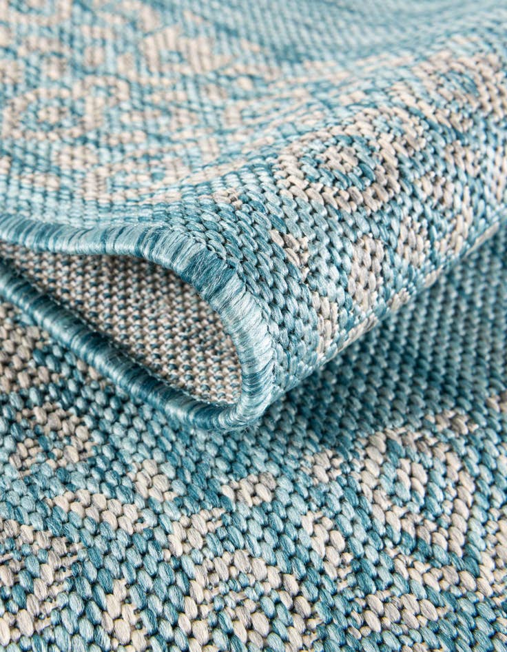 Detail image of  4' x 4'  Washable Border Indoor / Outdoor Round Rug