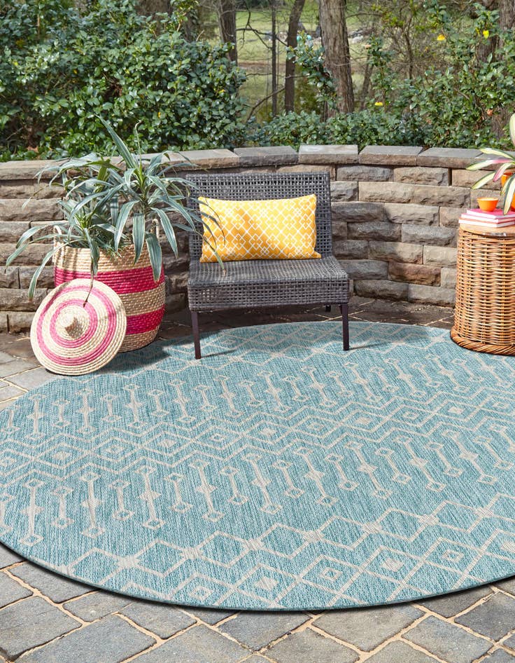 Detail image of  7' 10 x 7' 10  Washable Lattice Indoor / Outdoor Round Rug