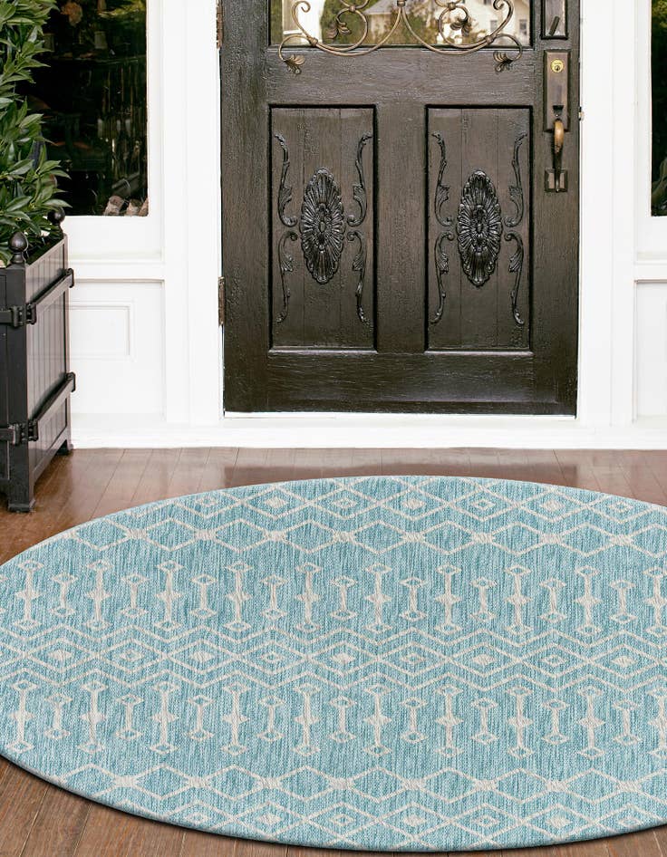 Detail image of  7' 10 x 7' 10  Washable Lattice Indoor / Outdoor Round Rug