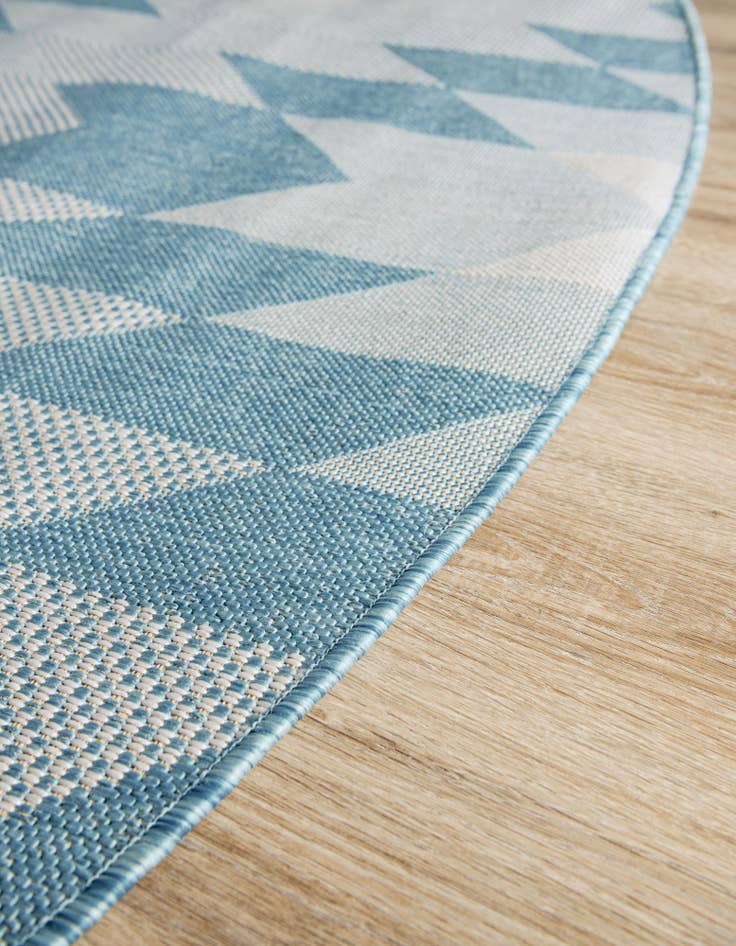 Detail image of 7' 10 x 7' 10 Washable Modern Indoor / Outdoor Round Rug