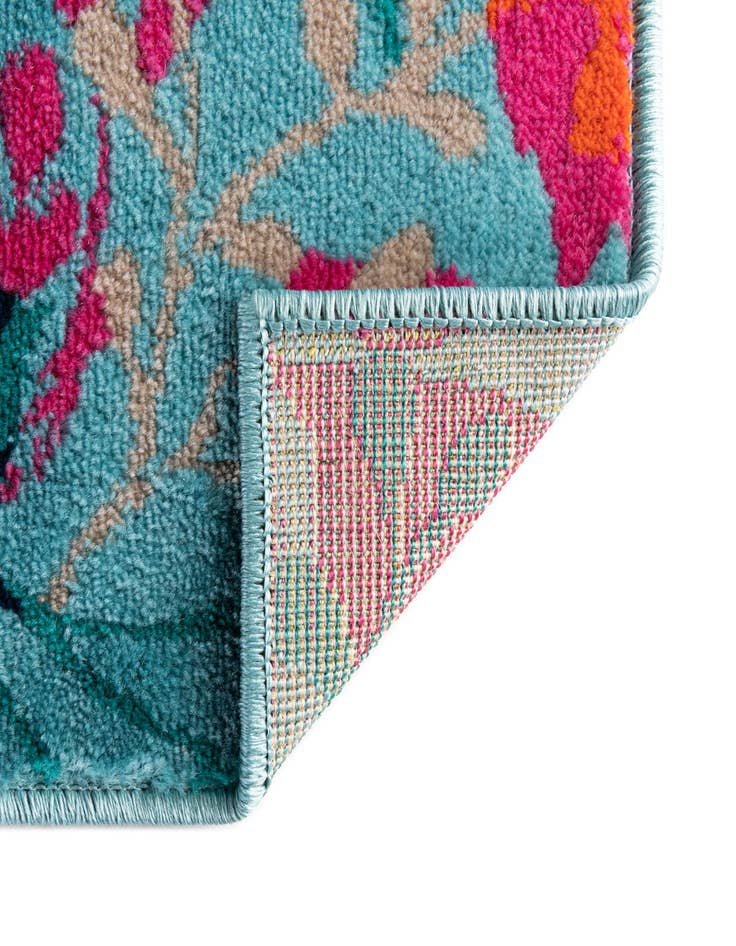 Detail image of  2' x 6' Azalea Runner Rug