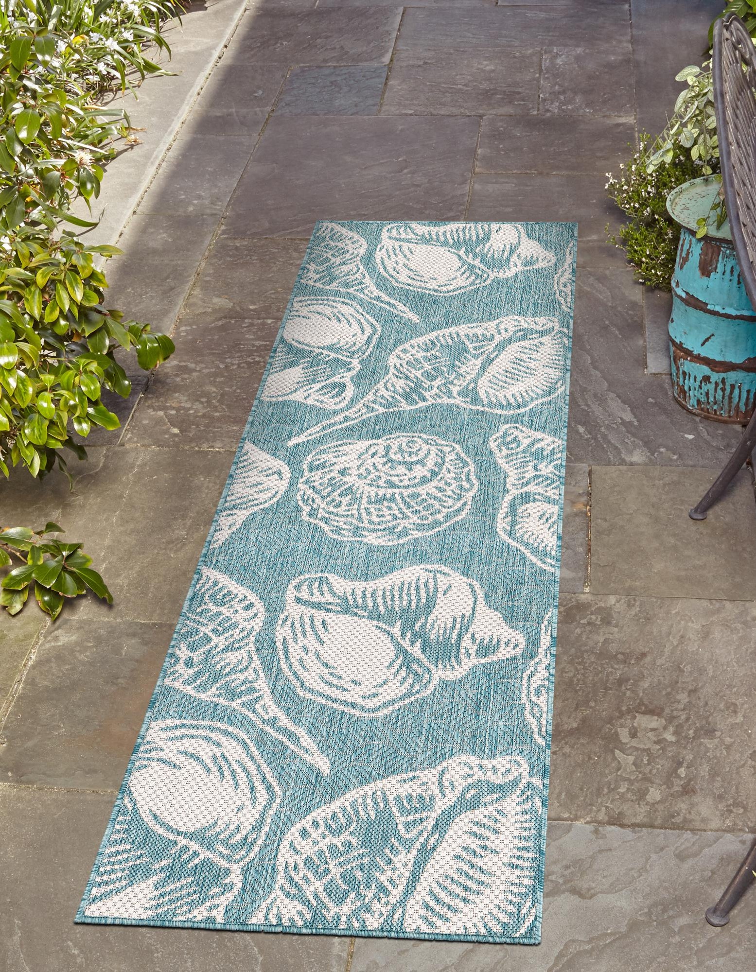 Aqua 2' x 6' Coastal Indoor / Outdoor Runner Rug | Rugs.com