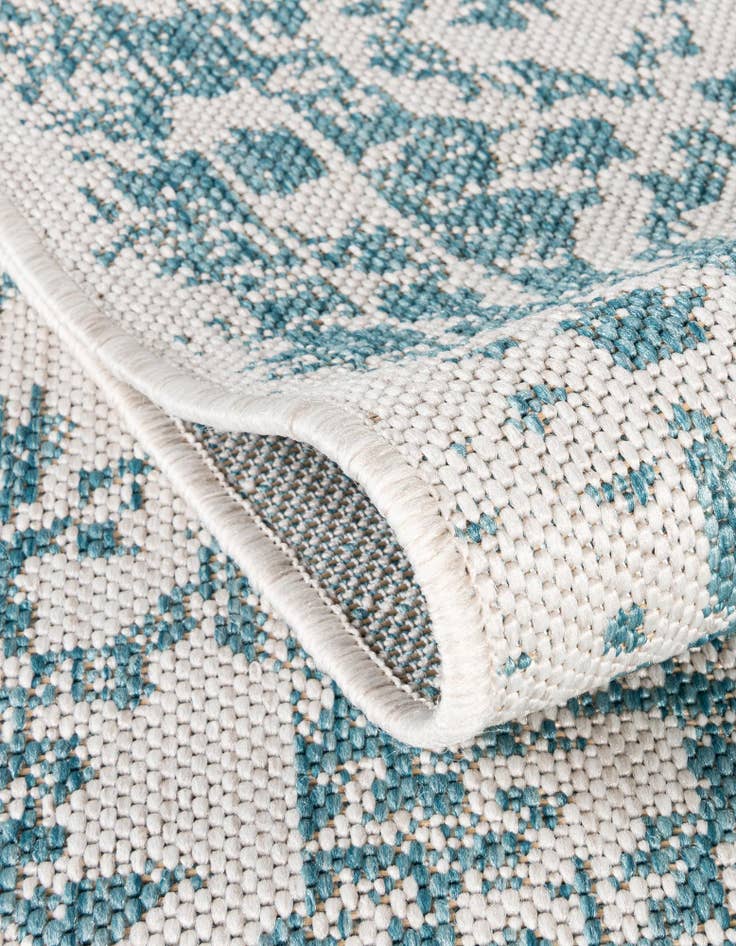 Detail image of  2' x 8'  Washable Traditional Indoor / Outdoor Runner Rug