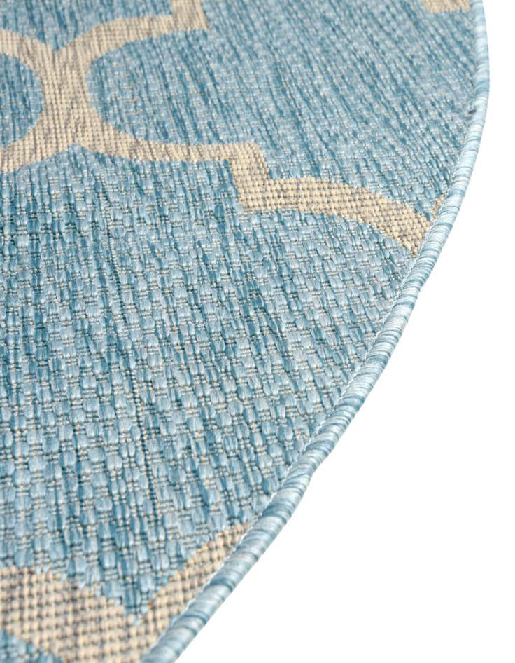 Detail image of  3' x 5' 3  Washable Lattice Indoor / Outdoor Oval Rug