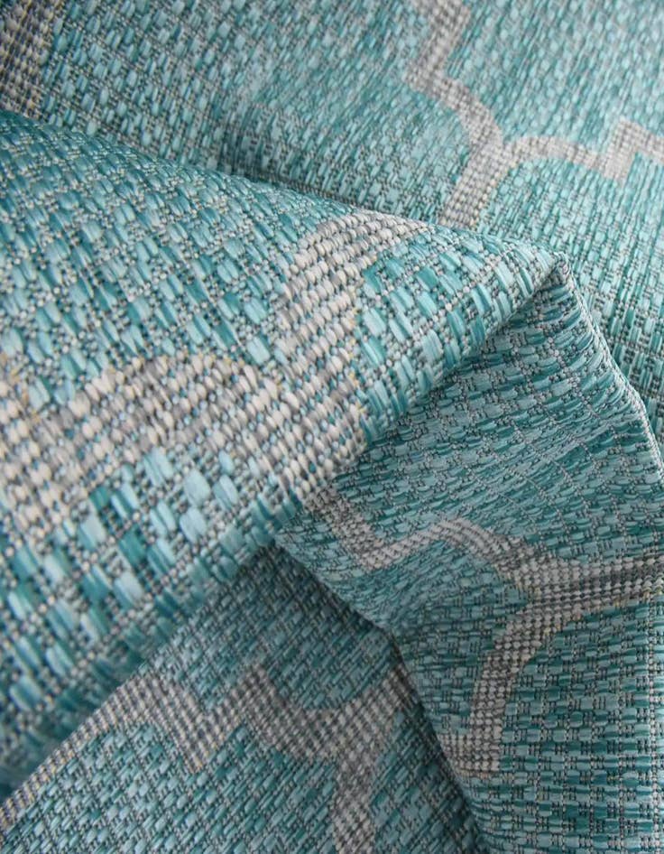 Detail image of  3' x 5' 3  Washable Lattice Indoor / Outdoor Oval Rug