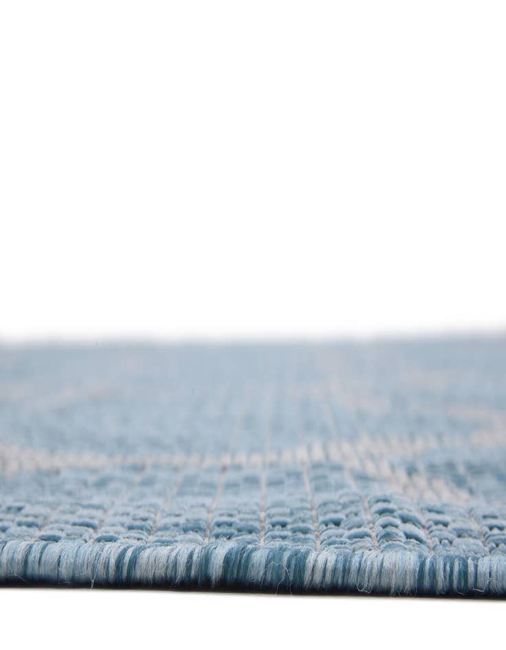 Detail image of  7' 10 x 11'  Washable Lattice Indoor / Outdoor Rug