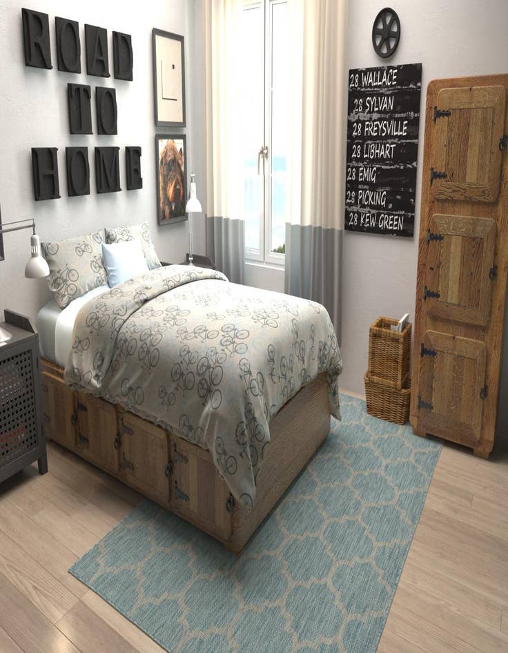 Detail image of  5' 3 x 8'  Washable Lattice Indoor / Outdoor Rug