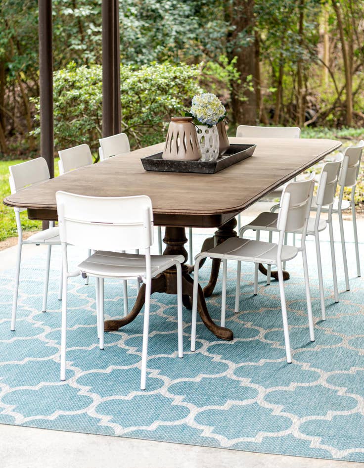 Detail image of  10' x 14'  Washable Lattice Indoor / Outdoor Rug