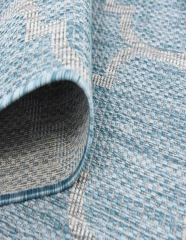 Detail image of  5' 3 x 8'  Washable Lattice Indoor / Outdoor Rug