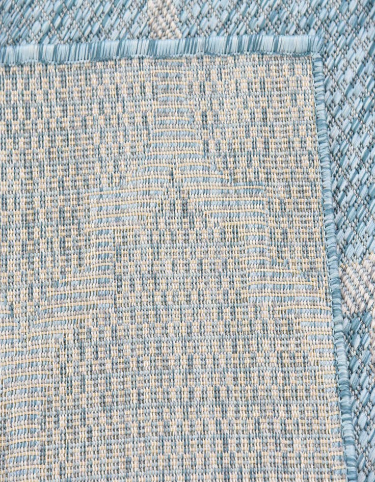 Detail image of  6' x 9'  Washable Lattice Indoor / Outdoor Rug