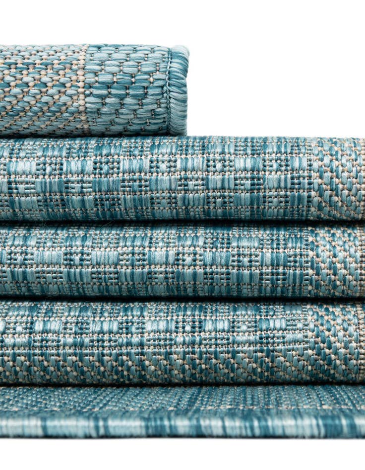 Detail image of  13' x 13'  Washable Border Indoor / Outdoor Round Rug