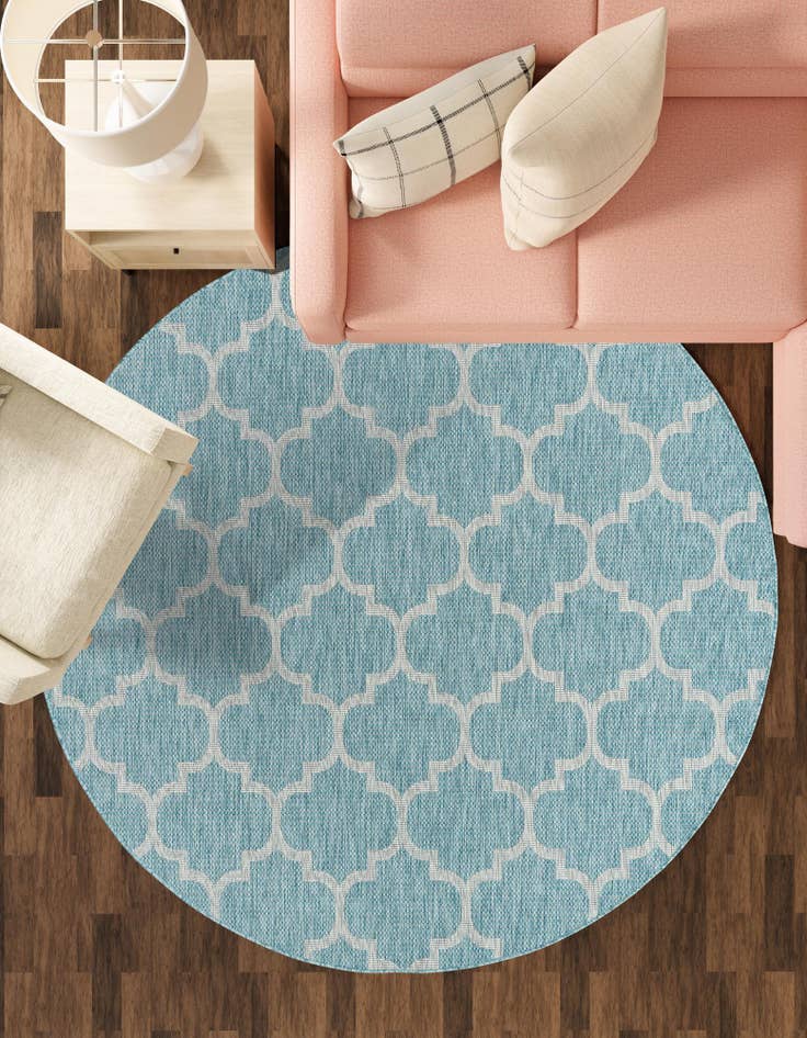 Detail image of  5' 3 x 5' 3  Washable Lattice Indoor / Outdoor Round Rug