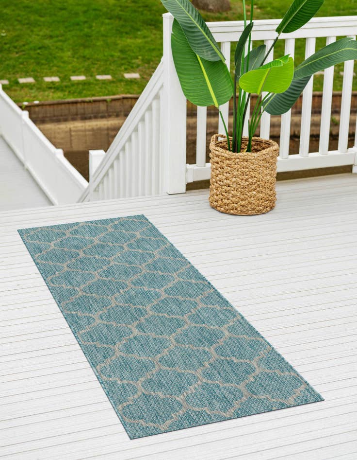 Detail image of  2' x 8'  Washable Lattice Indoor / Outdoor Runner Rug